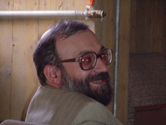 202.jpg (24721 bytes)