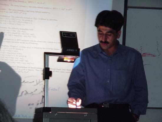204.jpg (21812 bytes)