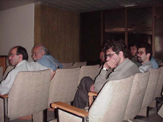 205.jpg (33592 bytes)