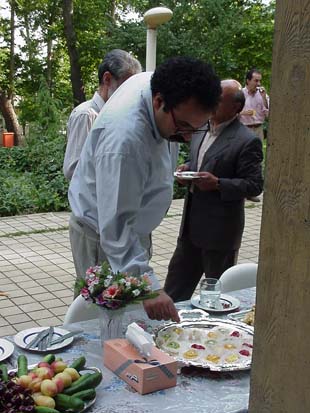 2215.jpg (38577 bytes)