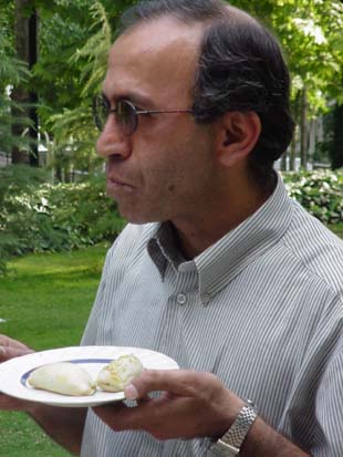 228.jpg (30764 bytes)