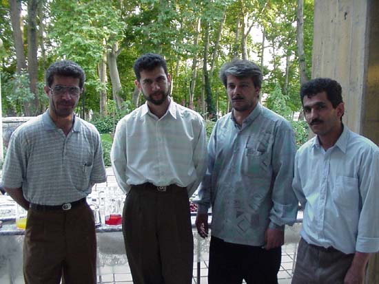 252.jpg (53705 bytes)